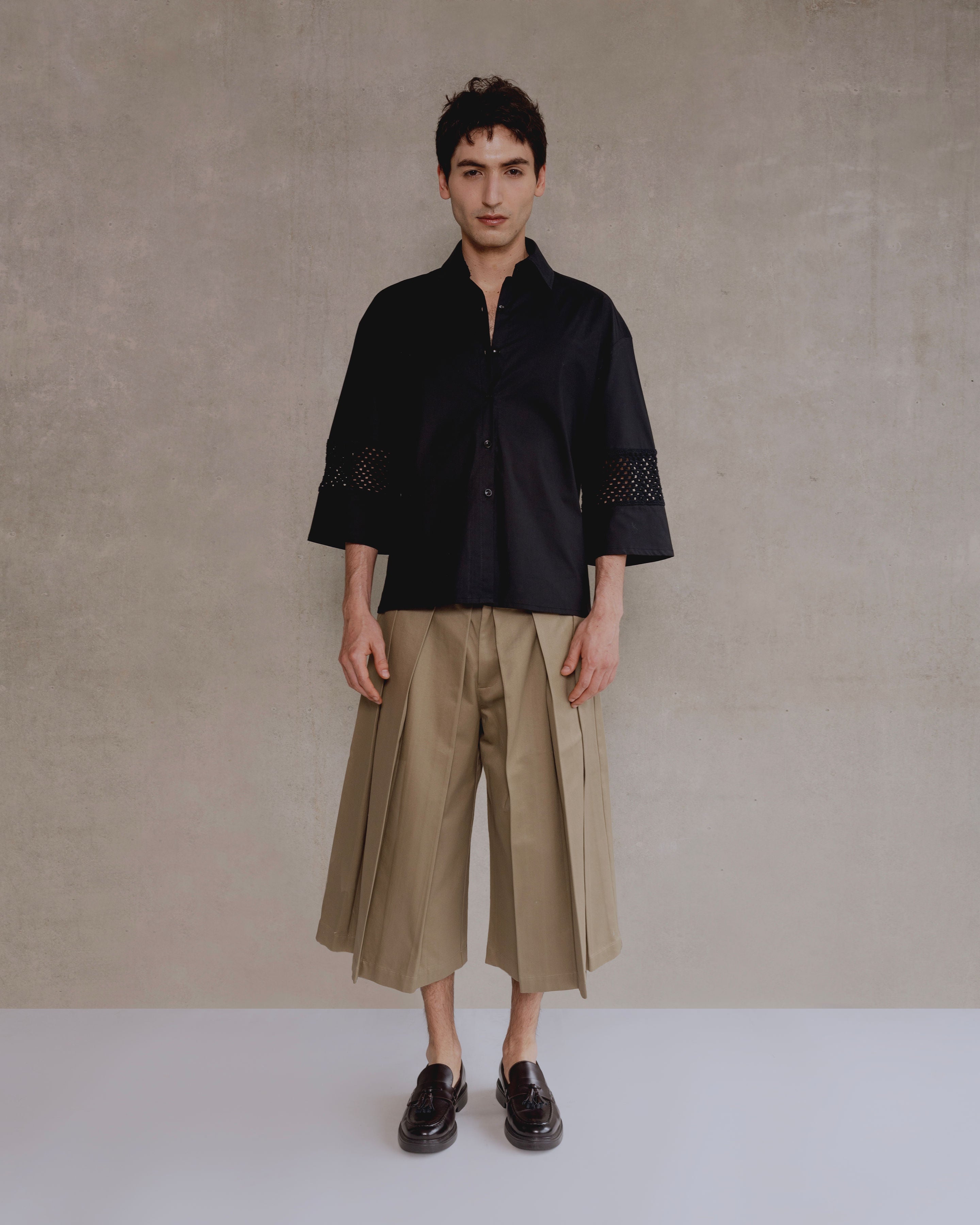 pantalon capri beige hombre
