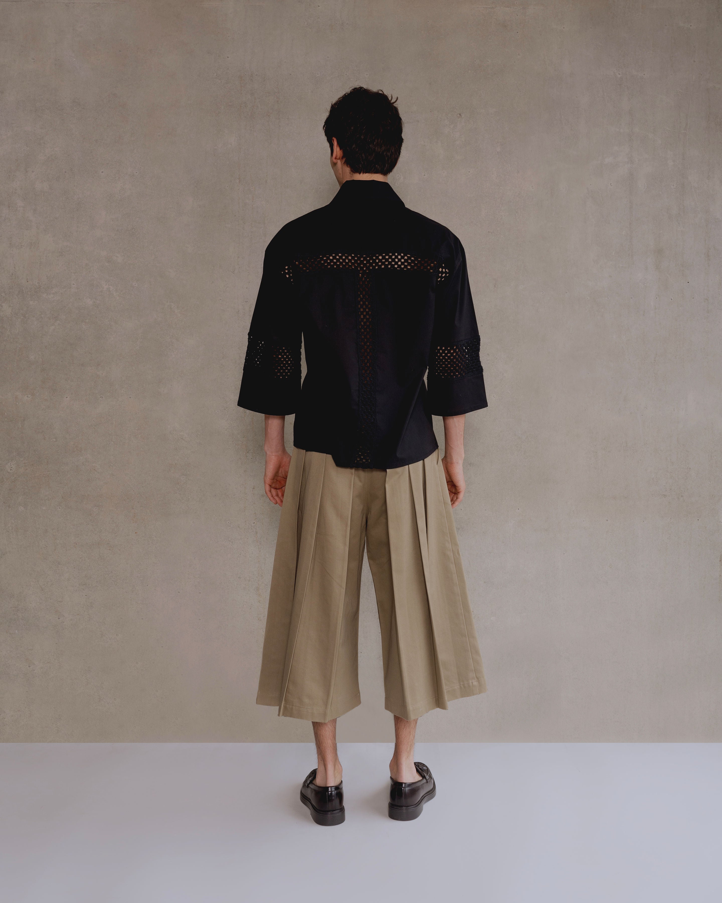pantalon capri beige hombre
