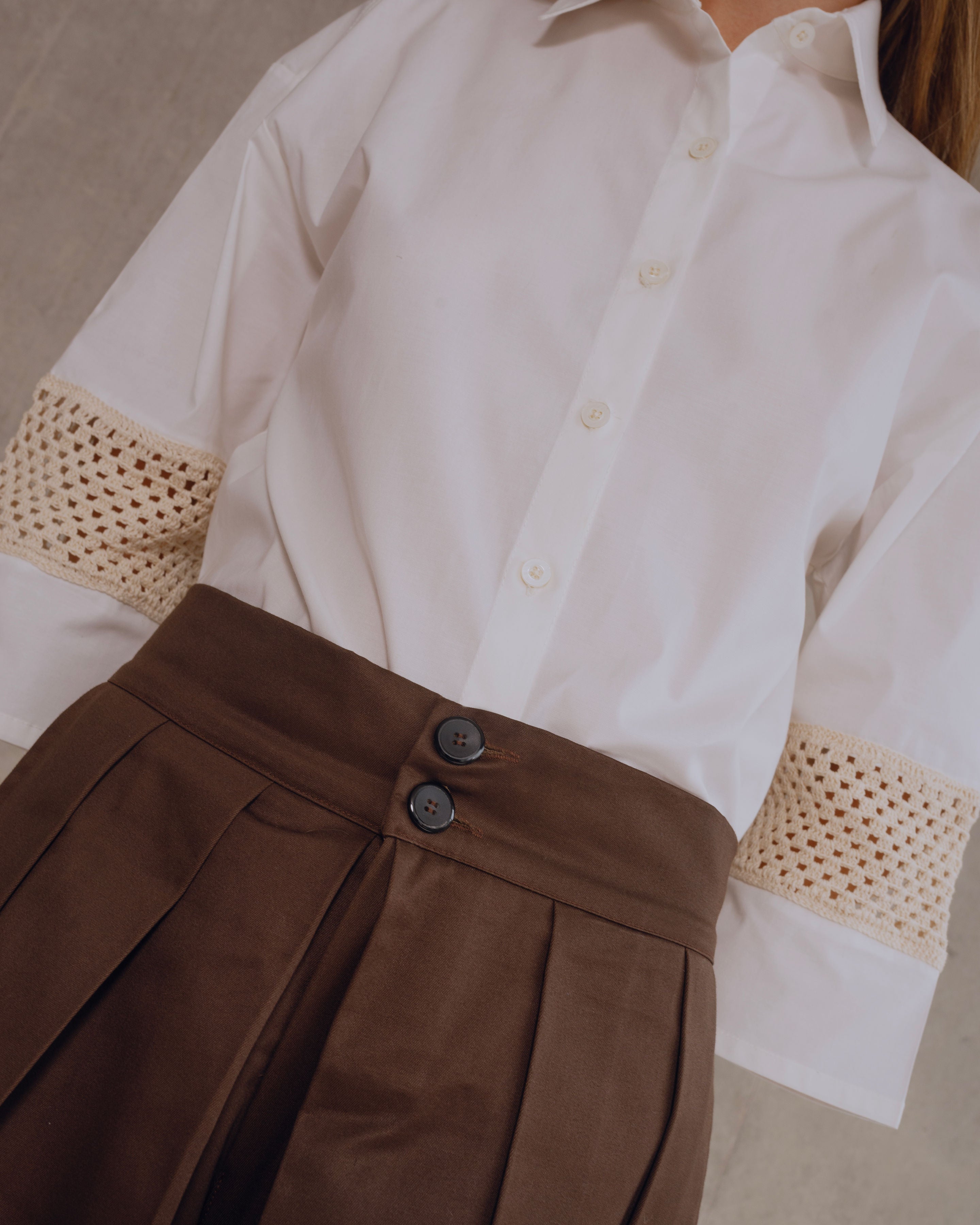 camiseta blanca oversized
