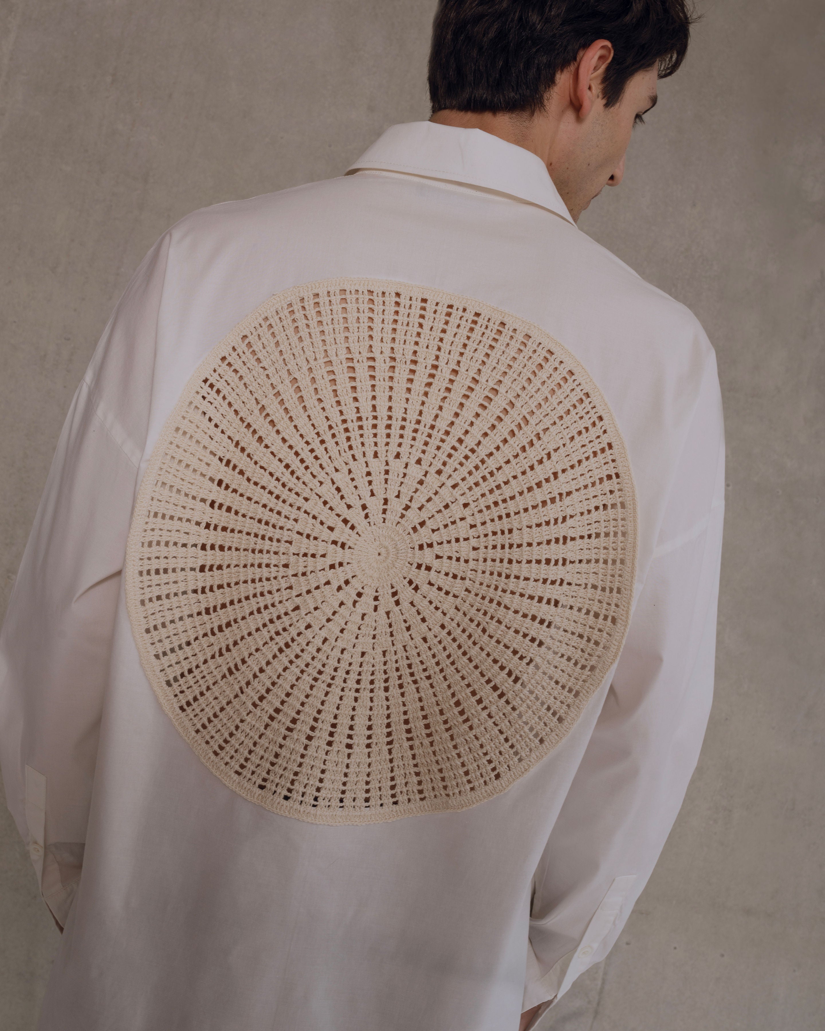 camisa blanca tejido crochet