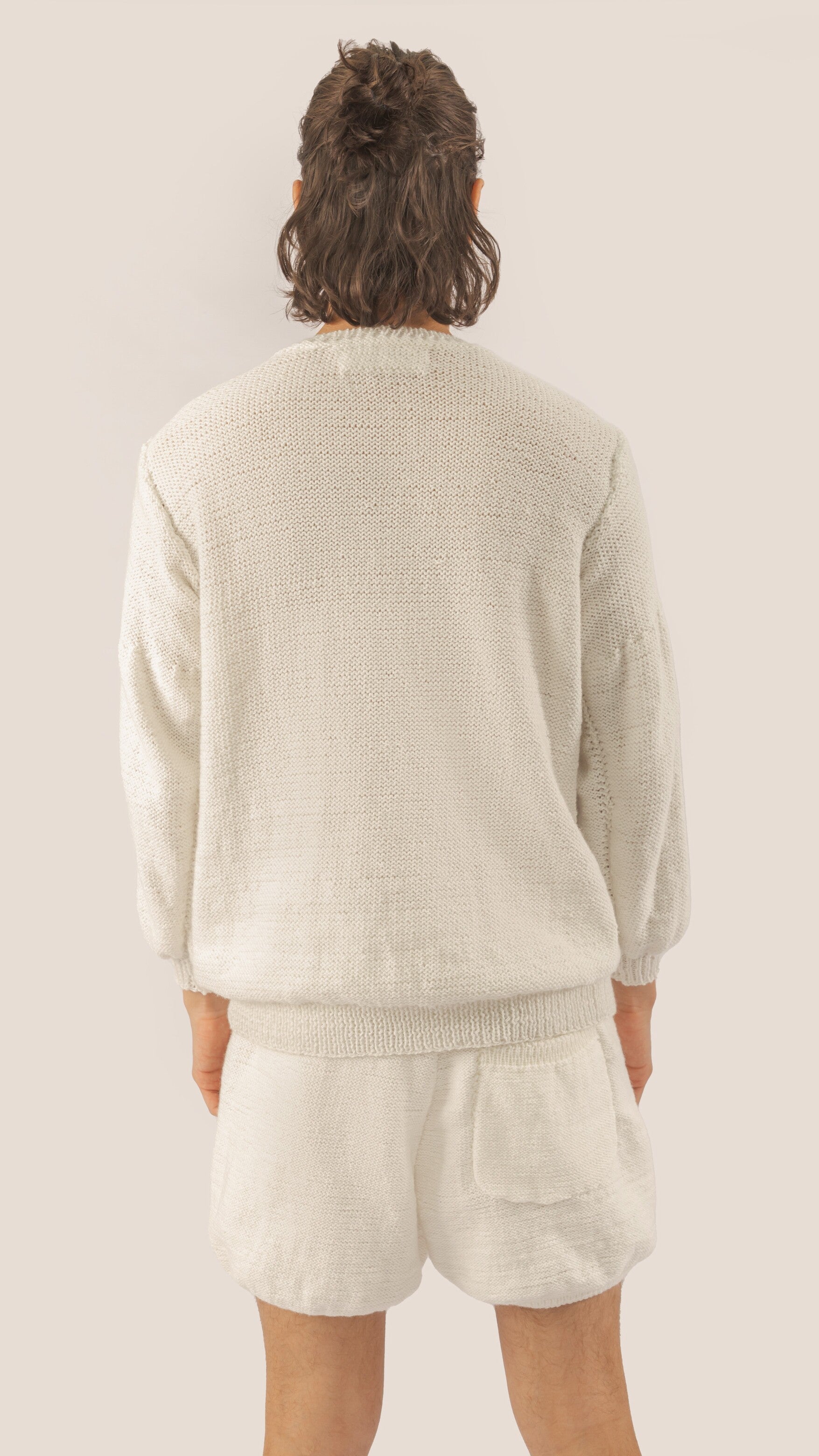 Set de saco abullonado y short ajustable en hilo de algodón tejido a mano.