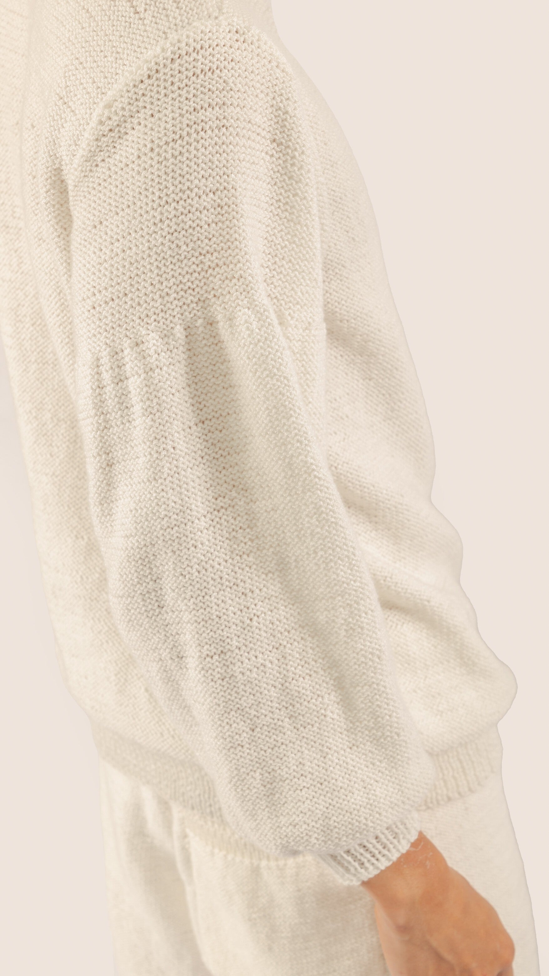 Set de saco abullonado y short ajustable en hilo de algodón tejido a mano.